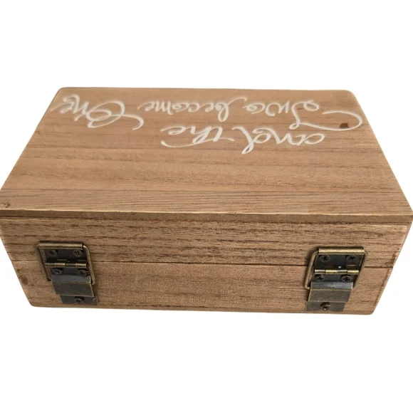 Wooden Mr & Mrs Ring Box - Picture 3 of 5